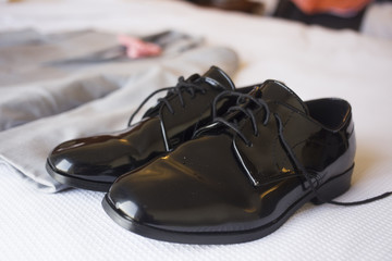 Groom shoes