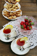 Tè alla fragola e limone