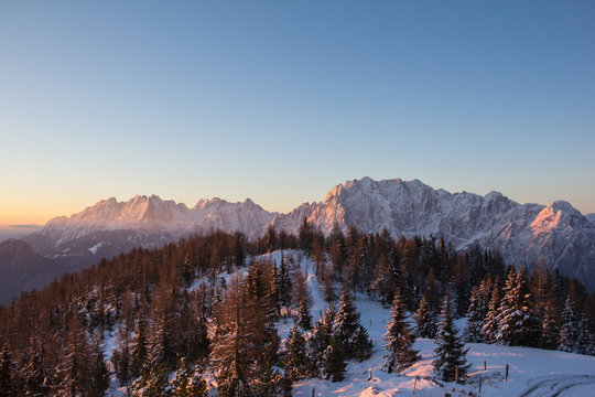 Fototapeta Mountain Sunrise View From Hochsteinhütte 2.023m With View To Lienz Dolomites In Winter