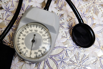 manual blood pressure monitor