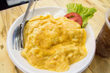 Omelet on rice