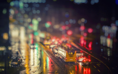 night traffic in the city 