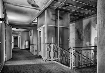 Altes Geisterhotel des Königs