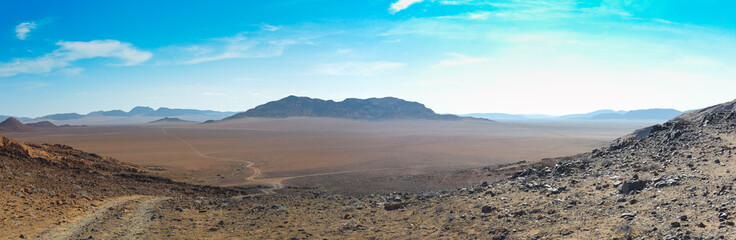 Landschaft im Messum Krater, Erongo, Namibia, Panorama © Manok