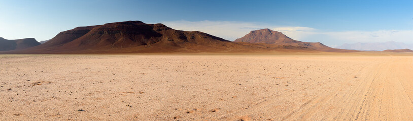 Schotterpiste durch den Messum Krater, Erongo, Namibia, Panorama