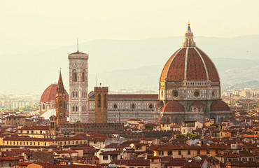 Fototapeta na wymiar Florence, Cathedral of Santa Maria del Fiore on a sunset