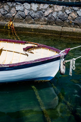 Bateau Dans le port de Porto Ercole en Toscane