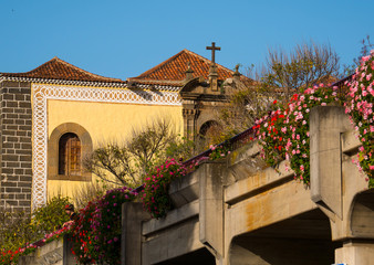 Fototapeta na wymiar Kirche in der Altstadt La Orotava, Teneriffa,Kanaren,Spanien