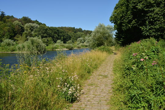 Auf dem Leinpfad an der Ruhr - Mitten im Ruhrgebiet