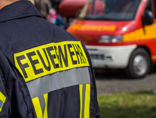 Feuerwehrmann beim Einsatz