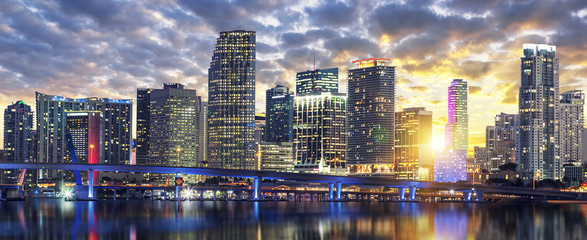 Miami buildings at sunset - obrazy, fototapety, plakaty