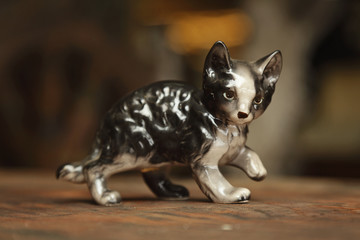 bibelot figurine chat en porcelaine vintage