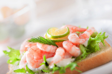 Sandwich with shrimps