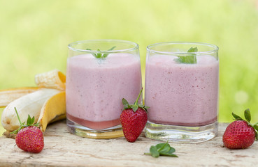 fresh strawberry smoothie