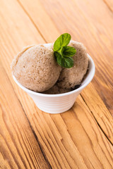 Banana sorbet with cinnamon