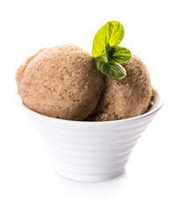 Banana sorbet with cinnamon