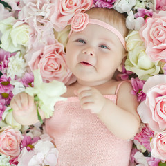 Obraz na płótnie Canvas Little baby flowers 