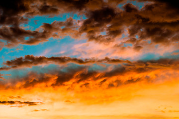 Fototapeta na wymiar the Heaven of landscape with beautiful colorful cloud