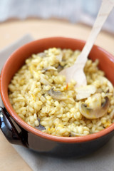 Grano funghi e zafferano