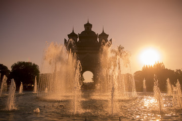 LAOS VIENTIANE PATUXAI ARCH