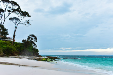 Fototapeta na wymiar Hyams beach on a rainy day