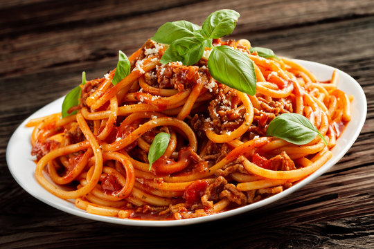 Heaped plate of Italian spaghetti Bolognaise