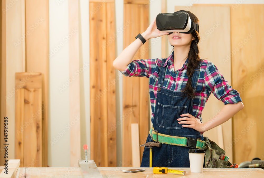 Wall mural carpenter experience a vr glasses device