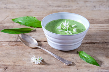 Bärlauchsuppe