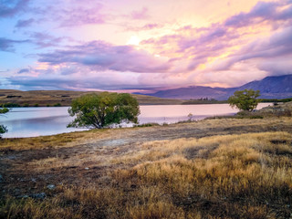 Idyllic Lake McGregor, Canterbury Region, New Zealand - Stock Image