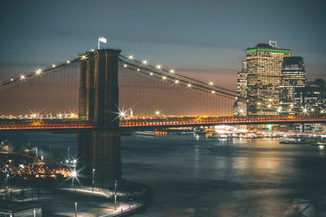Fototapeta na wymiar Brooklyn Bridge by Night - New York