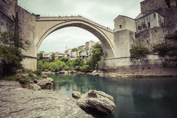 Fototapeta premium Panorama of The Old Bridge in Mostar in a beautiful summer day, Bosnia and Herzegovina