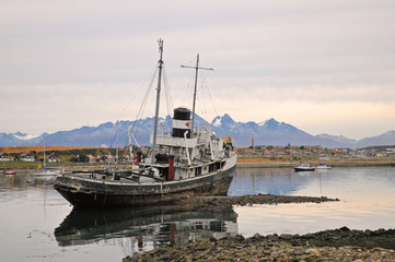 Fototapeta premium Cimetière d'épaves