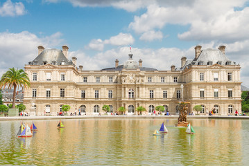 Fototapeta na wymiar Luxembourg garden and famous pond with boats, Paris, France
