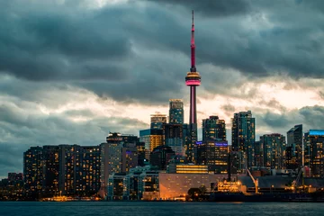Photo sur Aluminium brossé Toronto Toits de Toronto, tempête qui passe