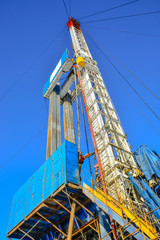 Naklejka premium The drilling rig to drill for oil and gas.