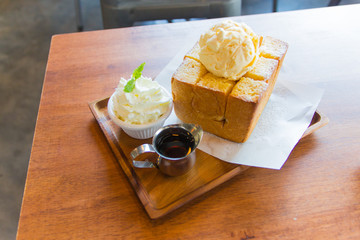 Honey Toast
