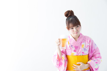 浴衣の女性・白バック