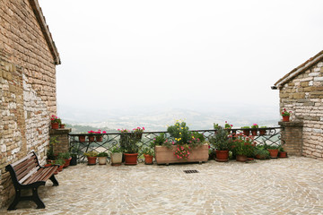 Terrazzo sul panorama collinare, Frontone, Marche - 147898139