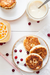 Cheesecakes with sour cream. Breakfast.