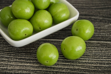 Salt and plum food is very tasty. There are a handful of sour plums, sour plums for pregnant women,


