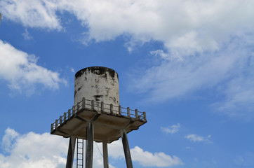 Concrete water tower tank