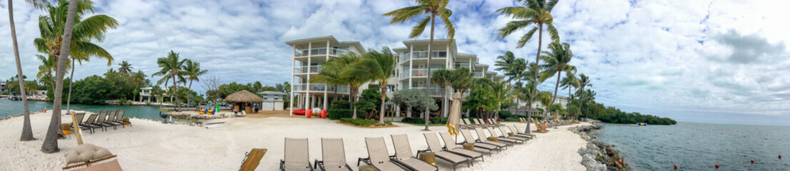 Fototapeta premium Panoramic view of coastline in Islamorada - Florida