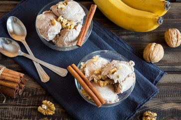 banana and cinnamon ice cream