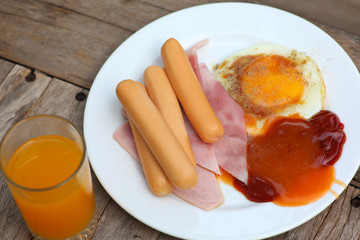 American style breakfast,Eggs and Hams.