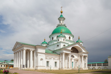 Собор Димитрия Ростовского Спасо-Яковлевского Димитриевого мужского монастыря в Ростове Великом