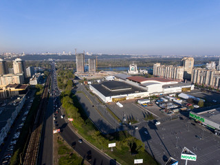 Fototapeta premium Międzynarodowe Centrum Wystawowe i panoramę Kijowa