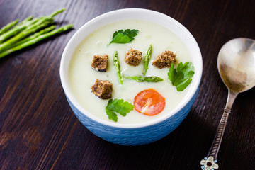 Fresh asparagus soup