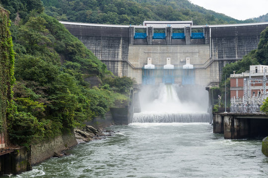 Dam water release