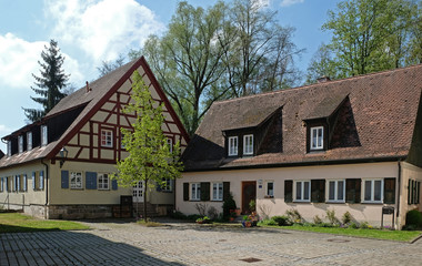 Fototapeta na wymiar Fachwerkhaus in Neustadt an der Aisch