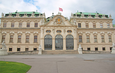 Fototapeta na wymiar Belveder Castle with Royal park - Belveder, Vienna, Austria 